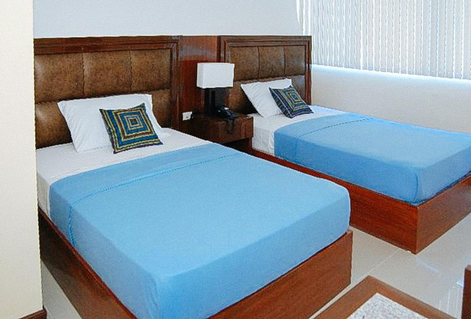 רוקסס סיטי Sky Garden Hotel By Reddoorz מראה חיצוני תמונה