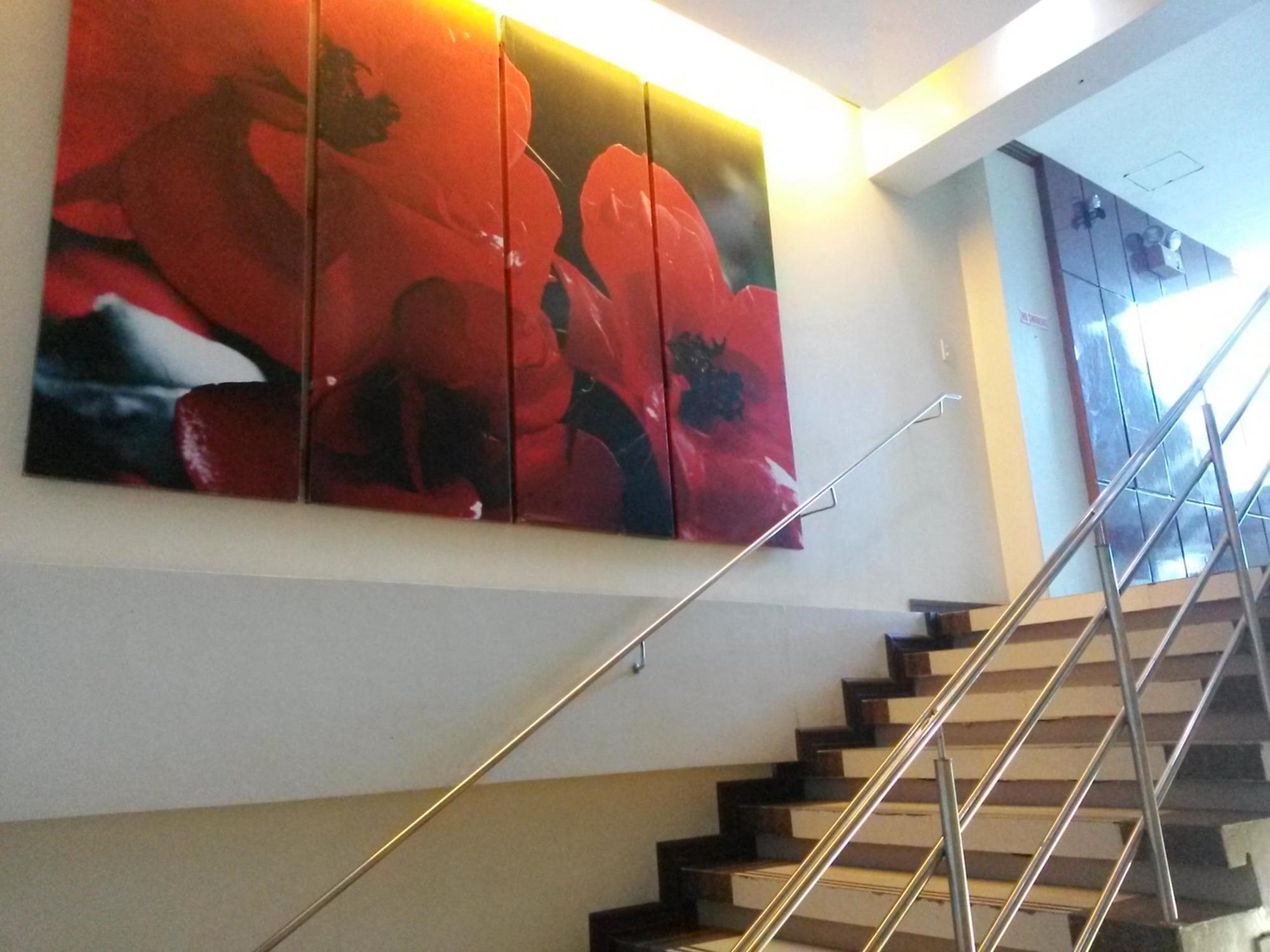 רוקסס סיטי Sky Garden Hotel By Reddoorz מראה חיצוני תמונה